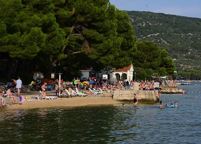 Tinna Πανσιόν